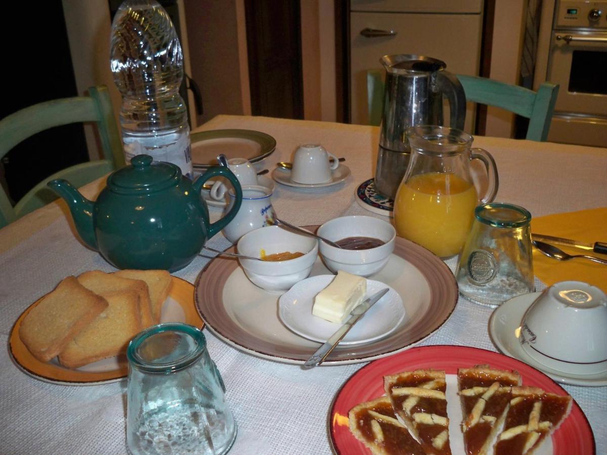 كاسيلّي تورينيسي B&B A Casa Di Rosa المظهر الخارجي الصورة